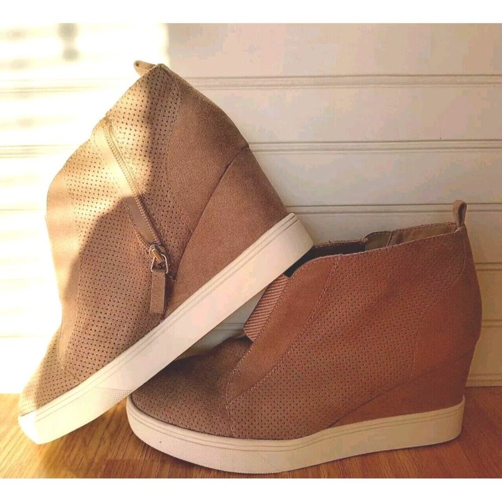 MIA Arianna Women's Size 10 Tan Platform Tennis Shoes, EUC
